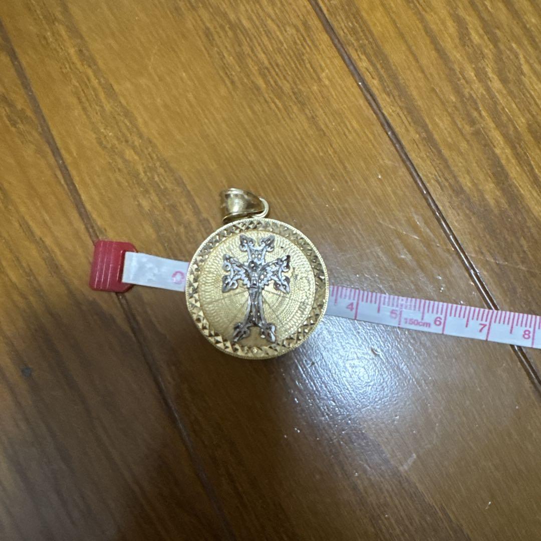 10k avalanche アヴァランチ　ペンダントヘッド