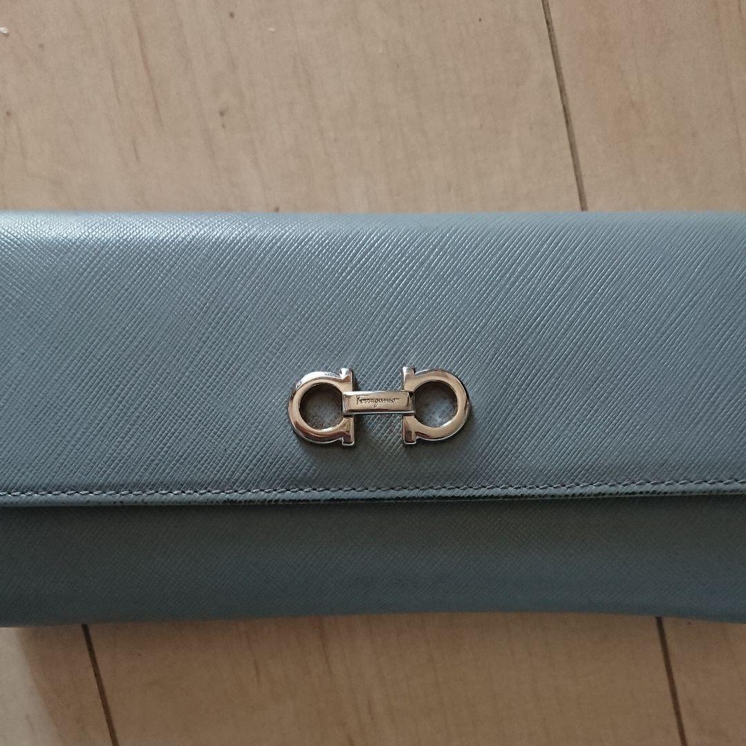 Ferragamo 長財布