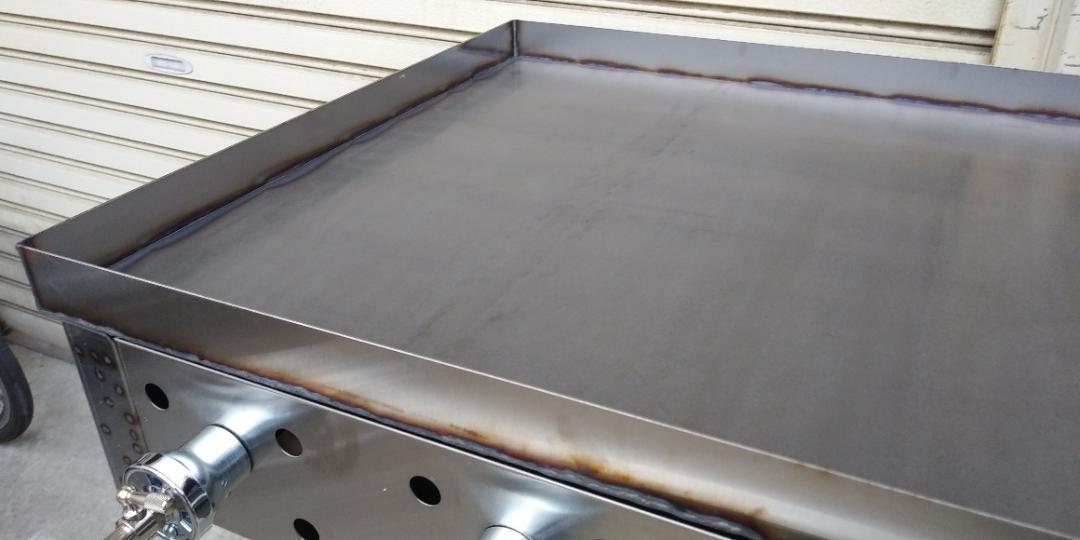 極厚９ミリ鉄板　大量調理　グリドル　９０×５５　グリラー　お好み焼きそば　ＢＢＱ