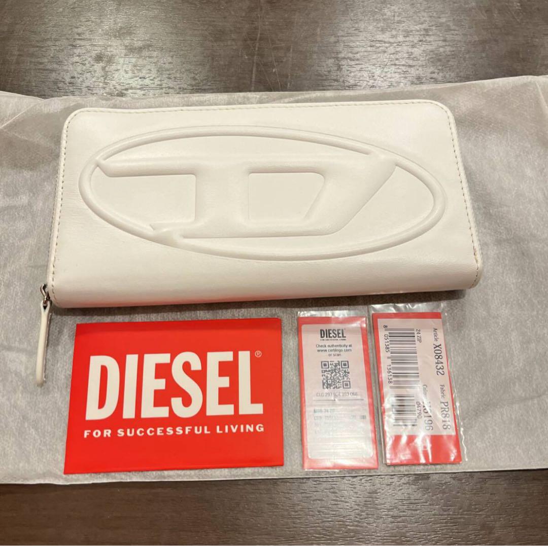 琥*郎様 新品未使用！DIESEL 定価26400円 白レザー長財布