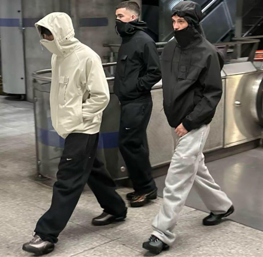 NIKE スウェットパンツ　リブなし　ネイビー