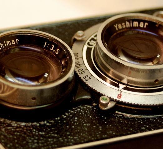 【整備済・完動美品】二眼レフカメラ　ＹＡＳＨＩＣＡ　ＲＯＯＫＩＥ　です。
