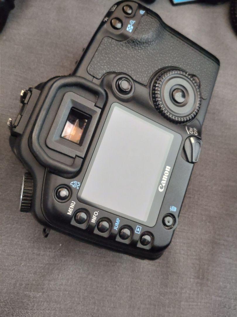 Canon EOS 30D デジタル一眼レフカメラ