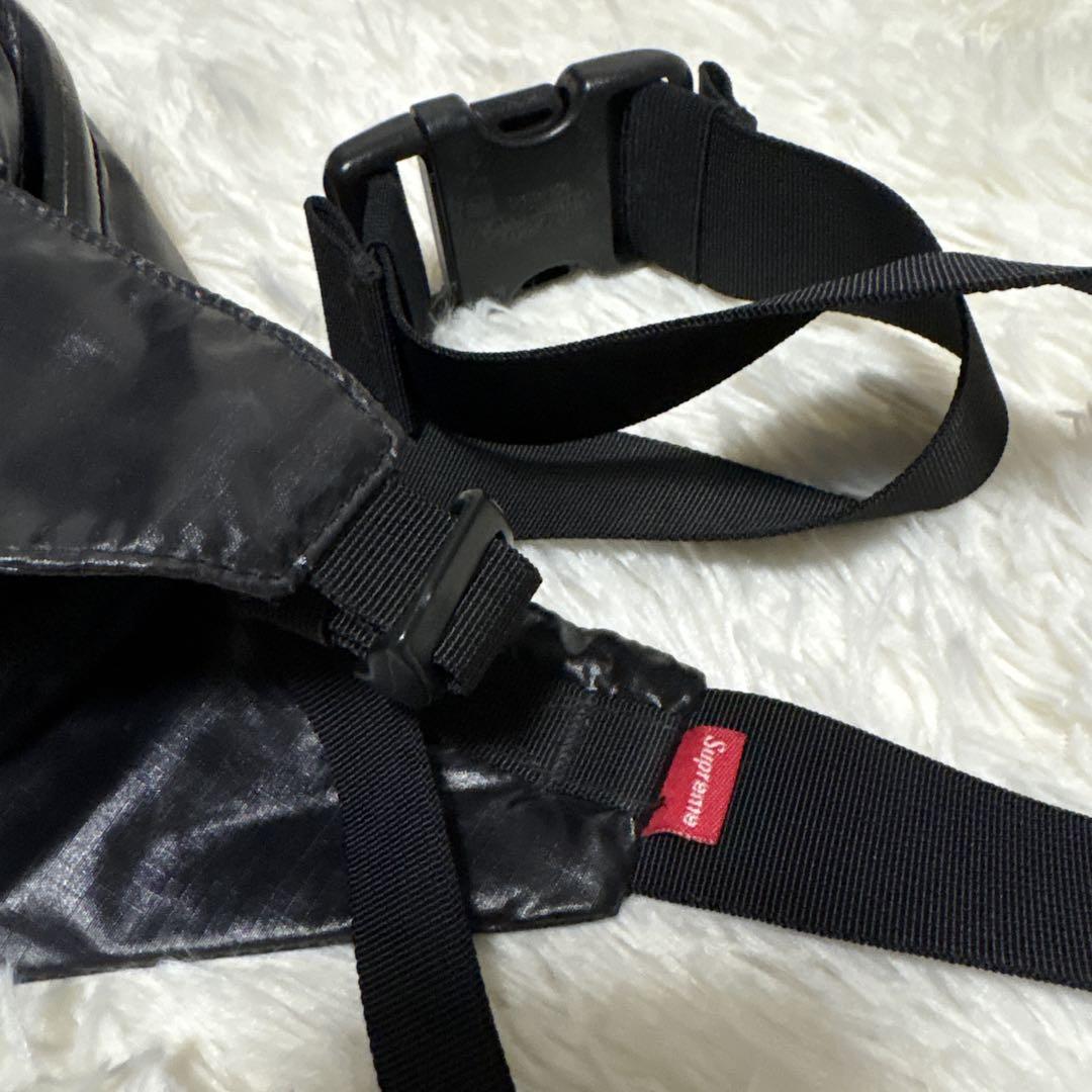 Supreme ボディーバッグ ステッカー付き - メルカリ