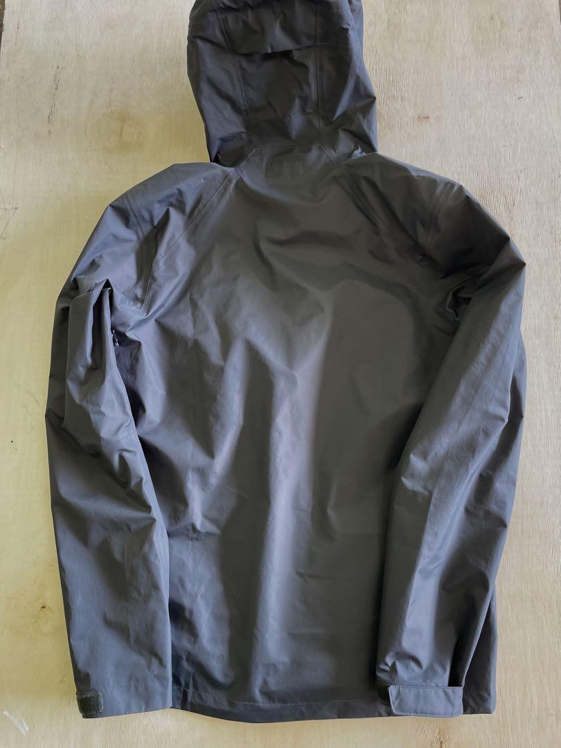 パタゴニア　Patagonia トレントシェル3L XS