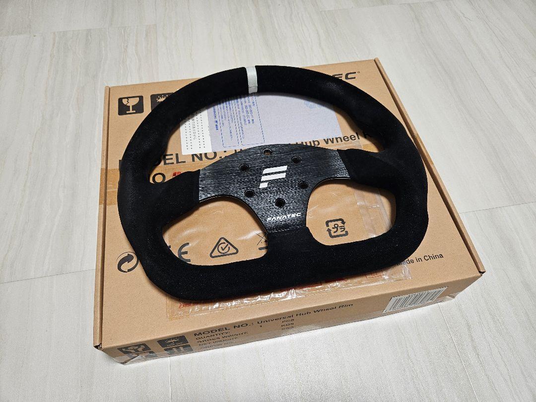 FANATEC Universal Hub Wheel Rim ステアリング