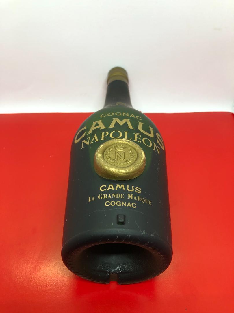 CAMUS NAPOLEON（COGNAC 700ml）砲台付