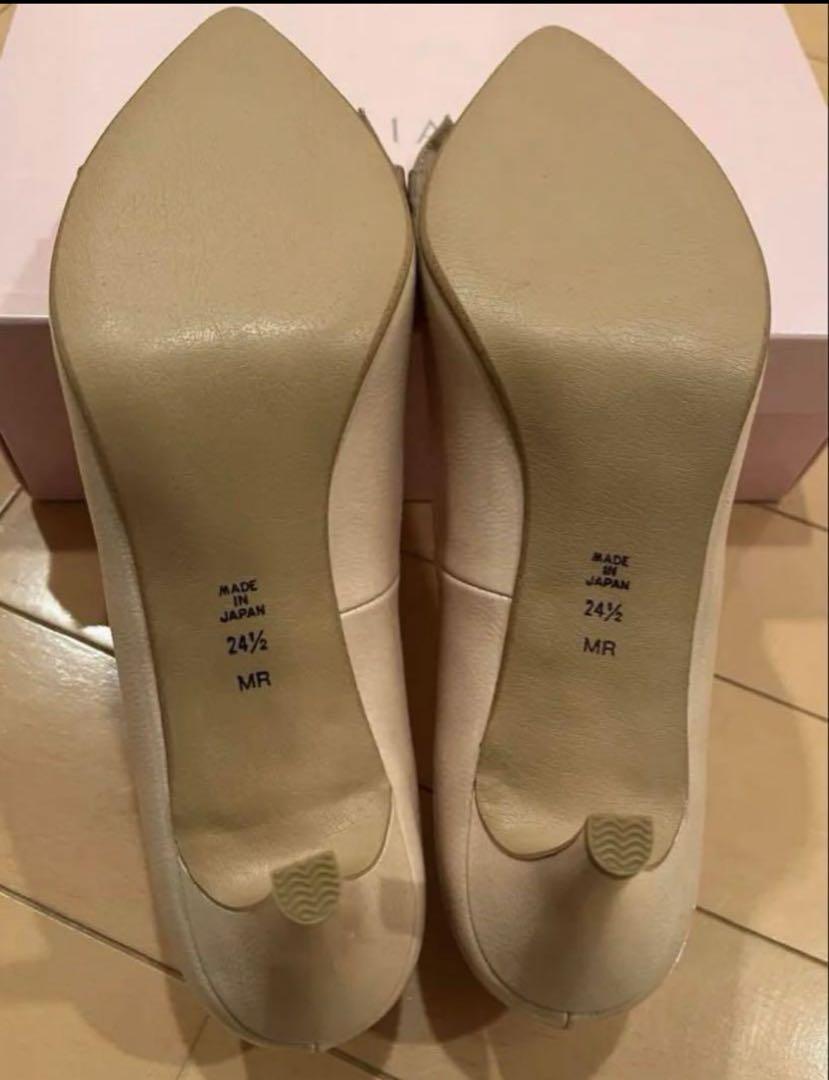最終値下げ　新品　ダイアナDIANA ベージュ リボン付きパンプス ヒール
