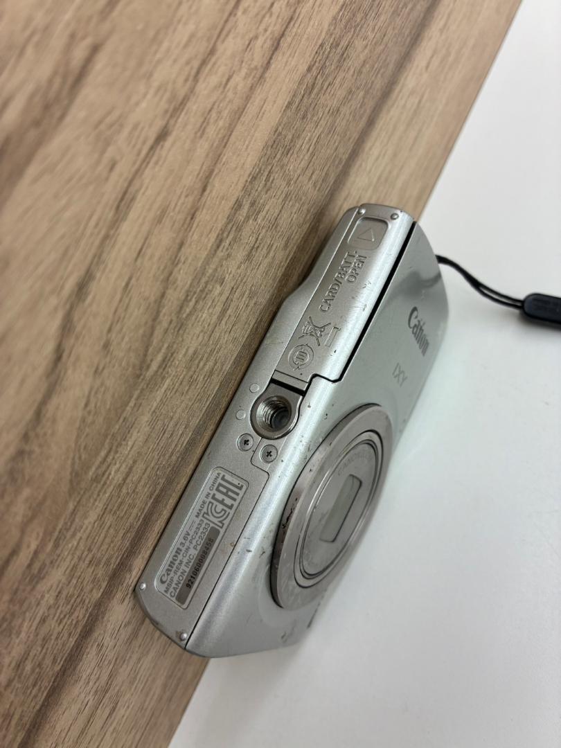 A7231 稼働　Canon IXY 200 PC2333 シルバー A7231 稼働 Canon IXY 200 PC2333 シルバー