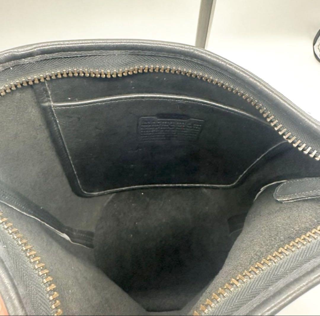 レザー ブラック金具