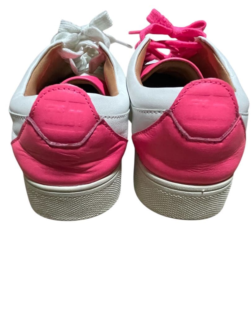 fitflop 白×ピンクスニーカー
