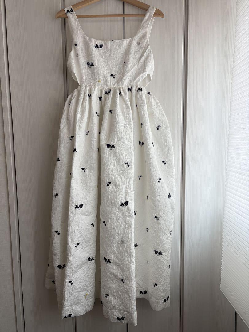 【即納】《新品》B. BLOOMY DRESS