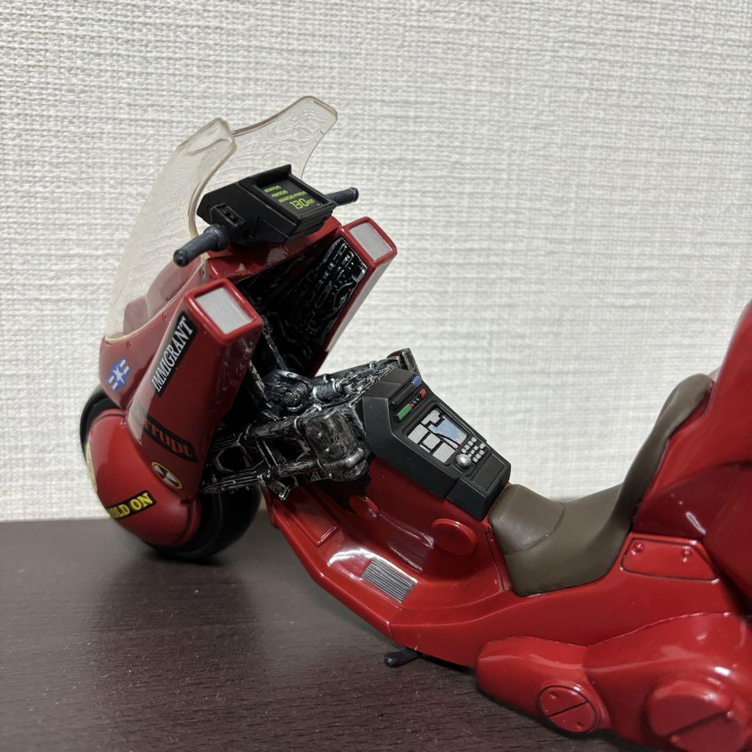 AKIRA アキラ 金田 バイク マクファーレントイズ フィギュア