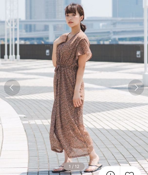 メルカリ Kastane カスタネ 小花柄シフォンワンピース ロングワンピース 4 680 中古や未使用のフリマ