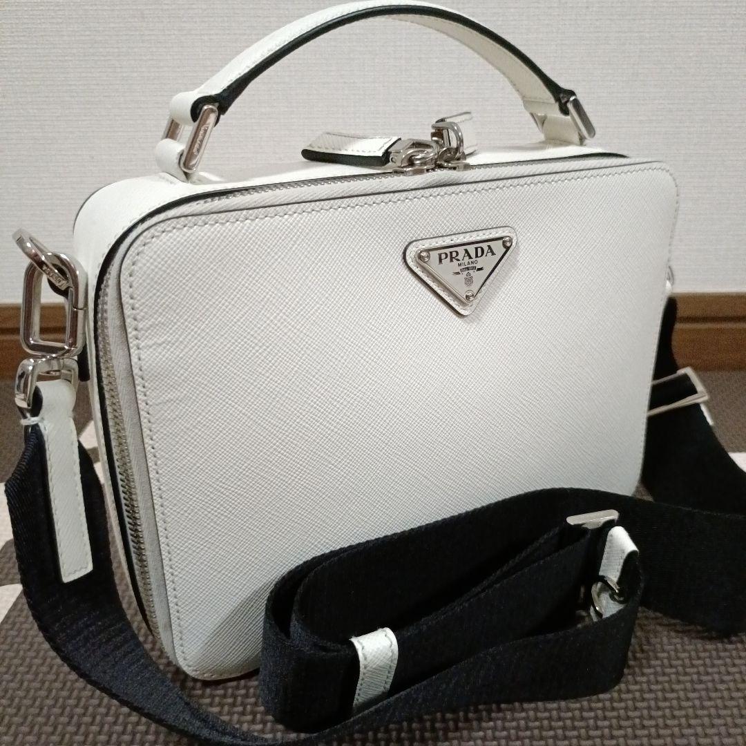 PRADA ブリック サフィアーノレザーバッグ