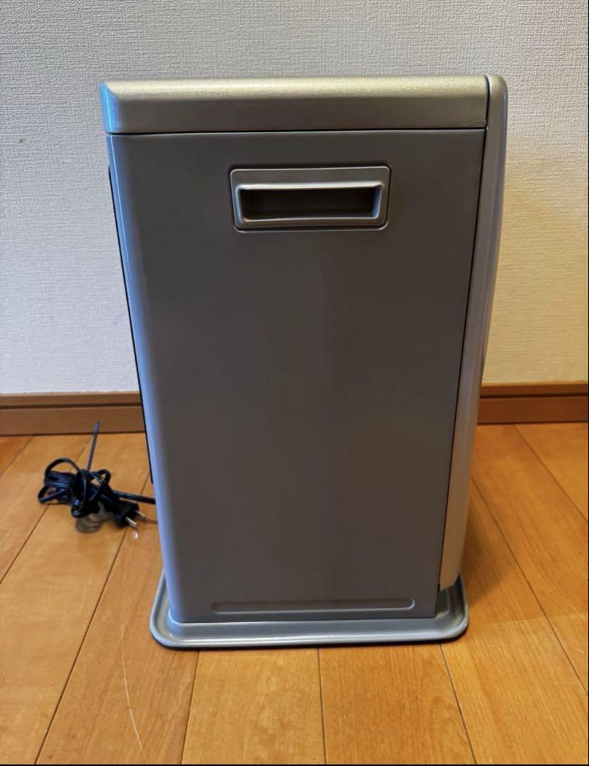 トヨトミ 石油ファンヒーター LC-330シルバー 18年製