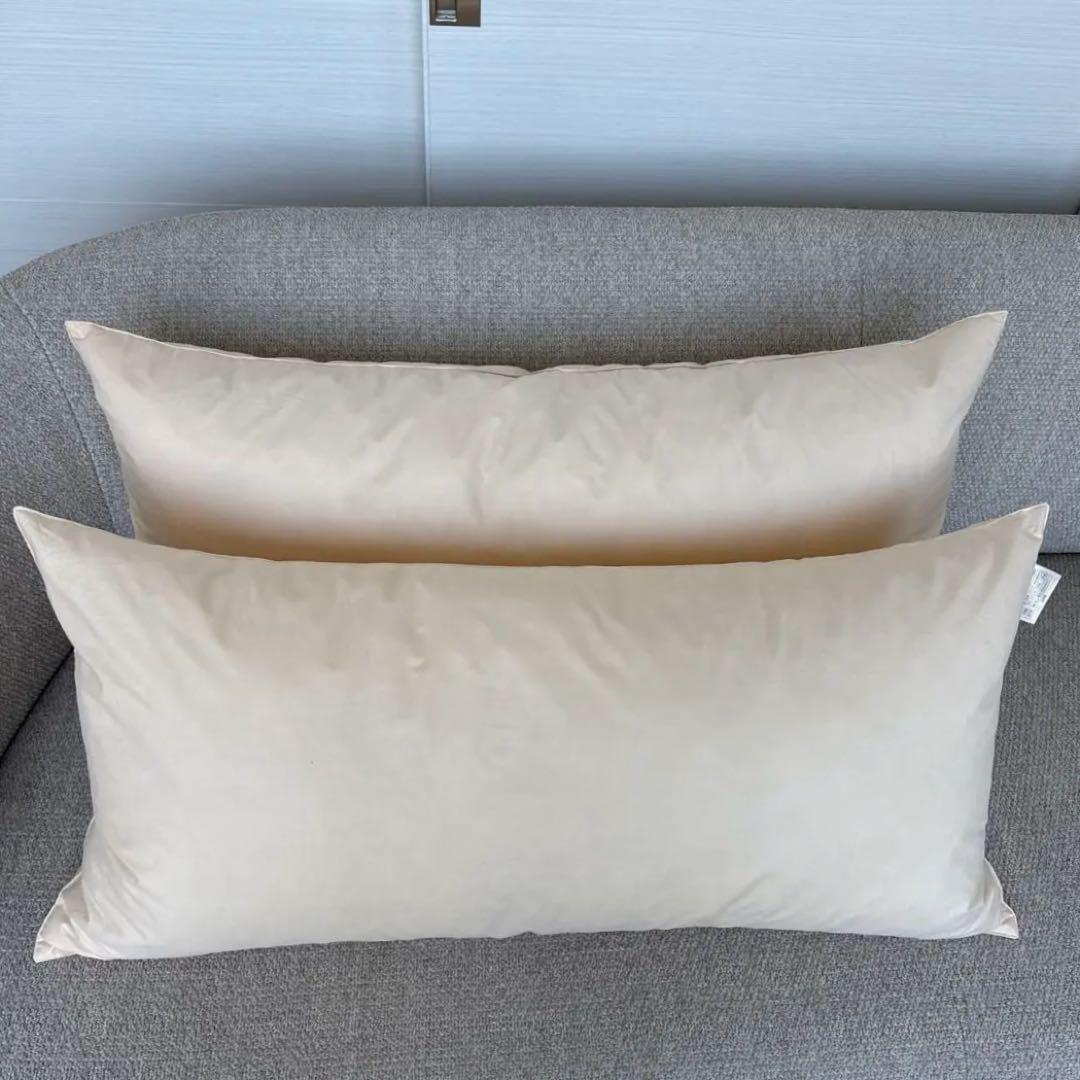 枕　抱き枕　2つ