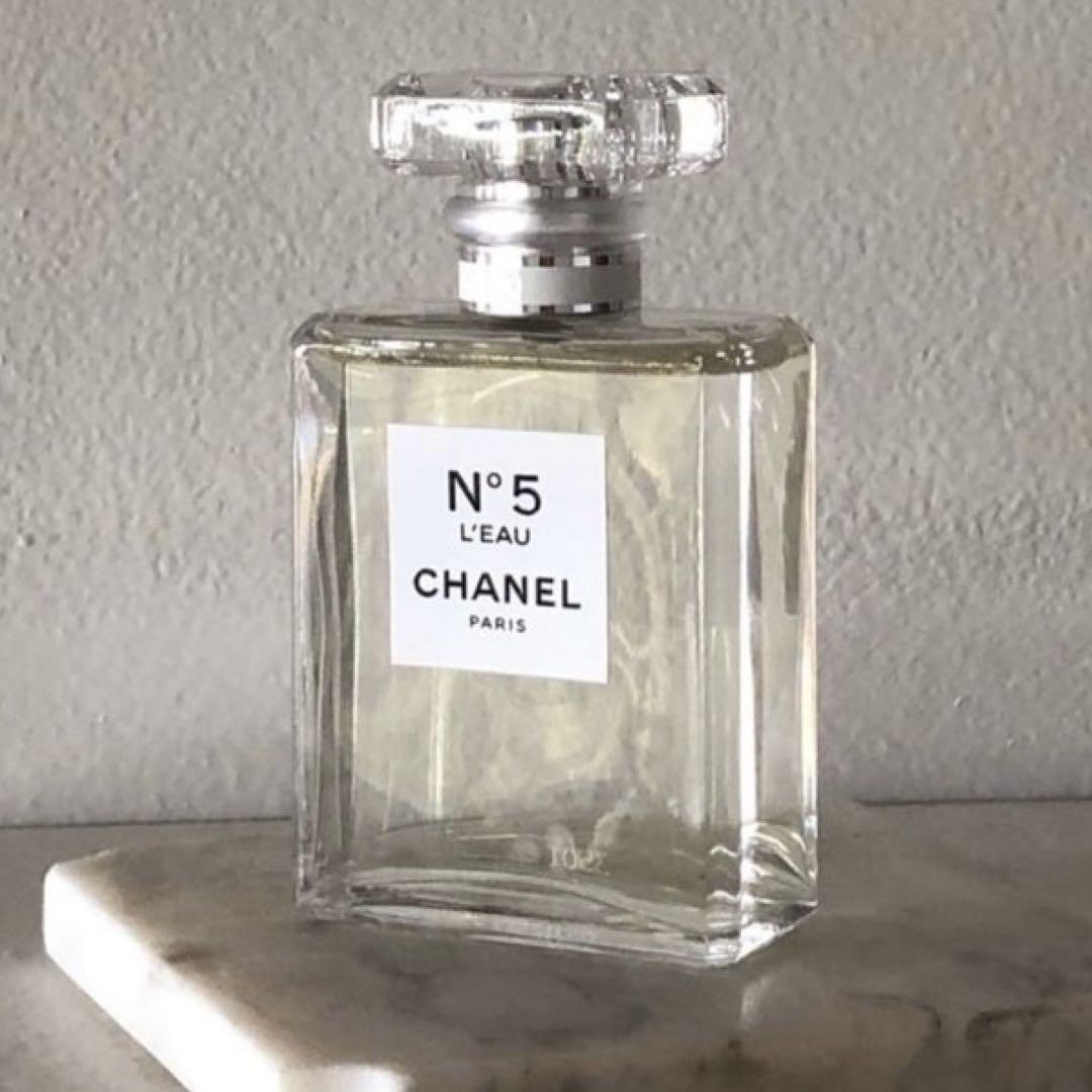 シャネル N°5 ロー オードゥ トワレット (ヴァポリザター) 50ml