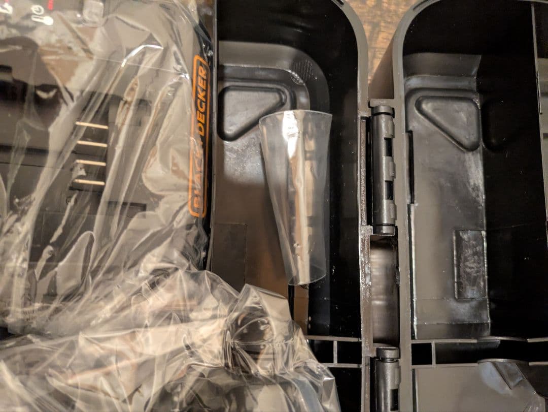 電動インパクトドライバーBLACK