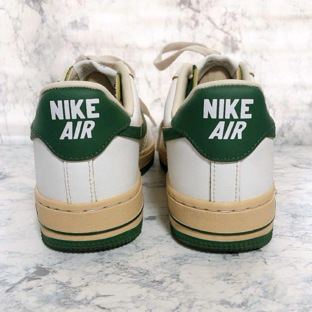 【箱付き美品】NIKE AIR FORCE 1 '07 24㎝ モスリン