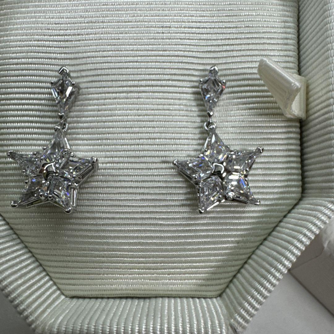 スワロフスキー Swarovski 星 Stella ドロップピアス
