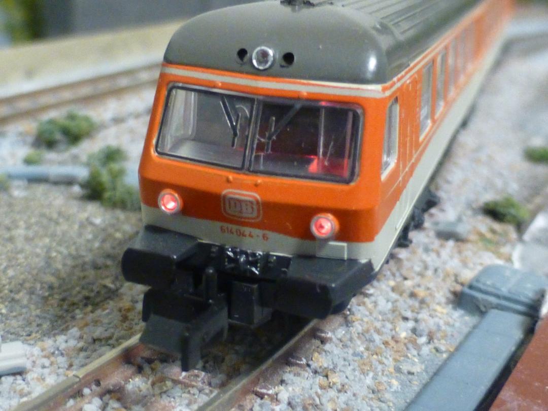 フライシュマン　西ドイツ鉄道 ディーゼル気動車 「BR614」2両セットNゲージ