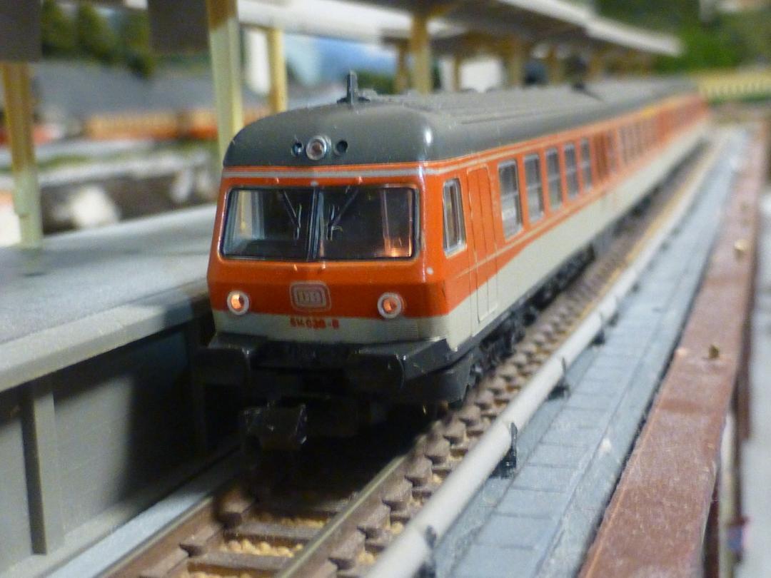 フライシュマン　西ドイツ鉄道 ディーゼル気動車 「BR614」2両セットNゲージ