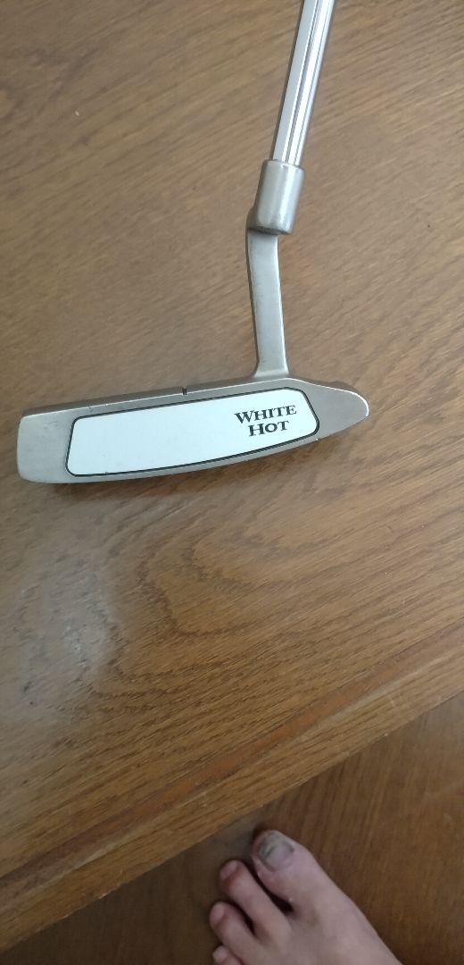 ODYSSEY WHITE HOT #3 パター ヘッドカバー付き