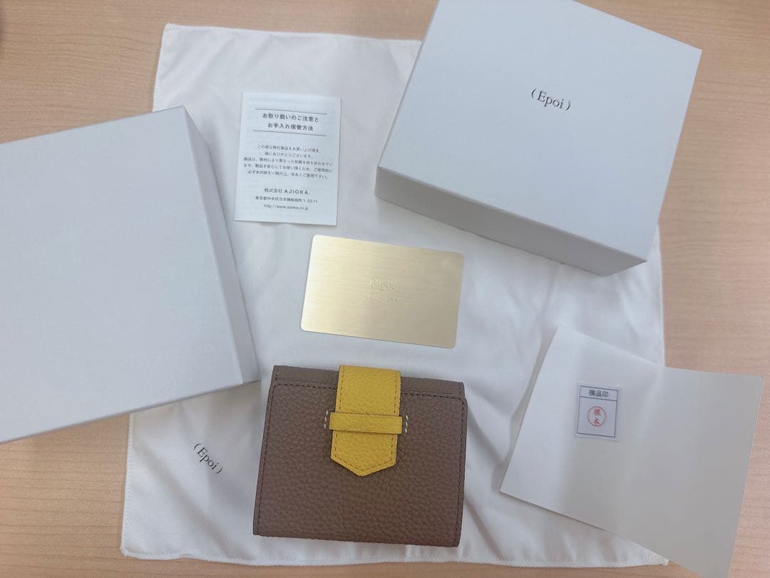 EPOI 三つ折り財布