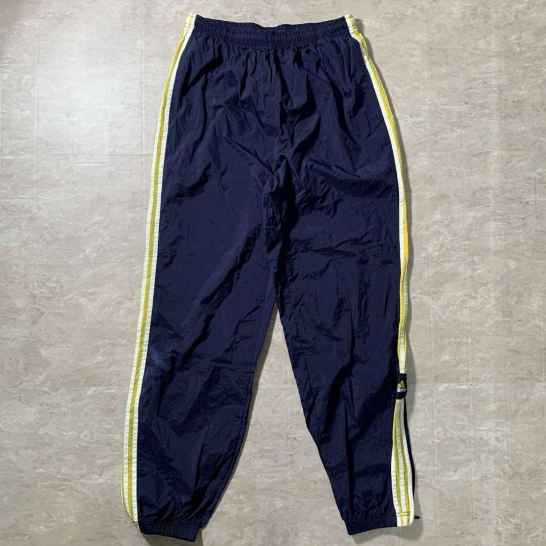 古着　90s old adidas ナイロンパンツ　パフォーマンスロゴ　刺繍ロゴ