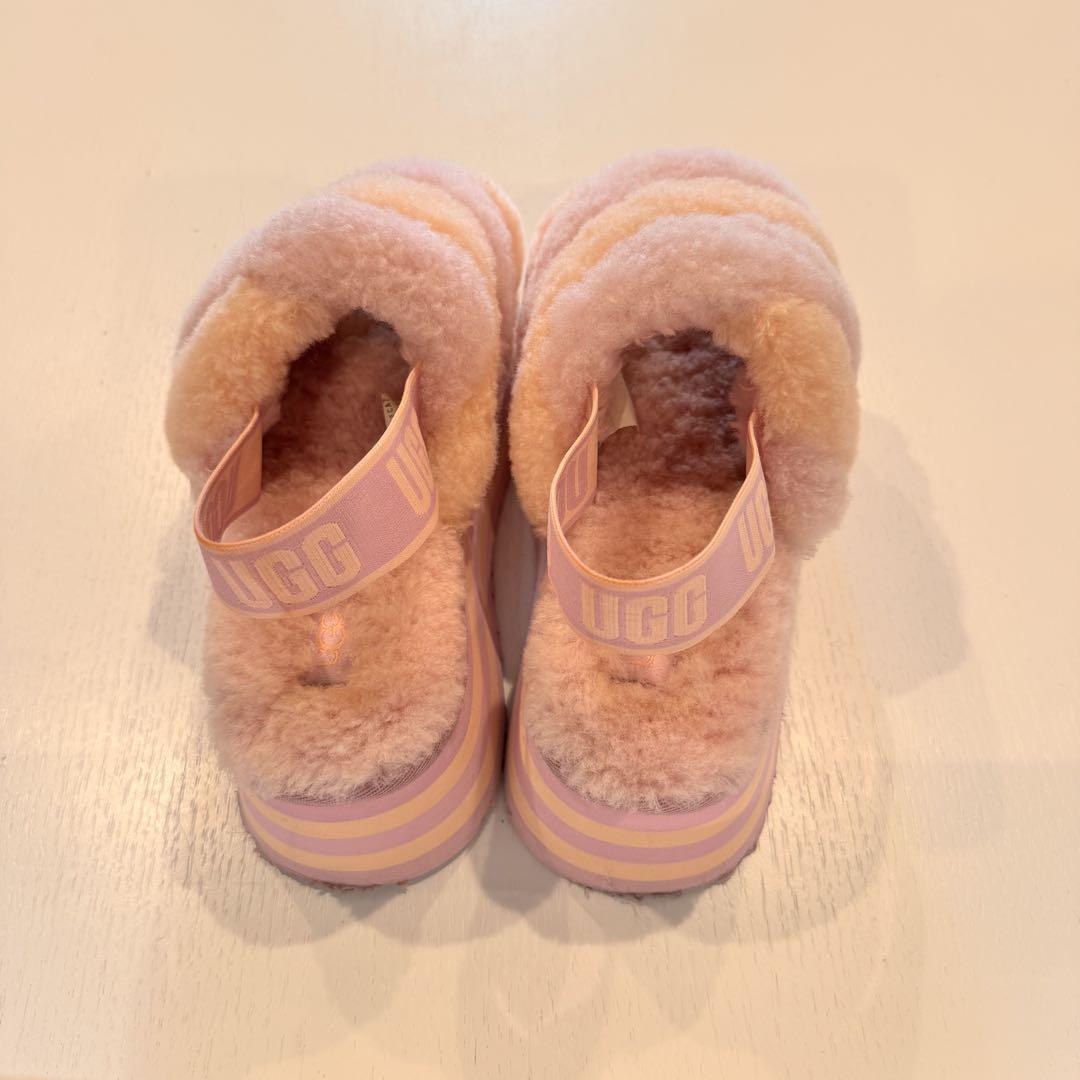 UGG