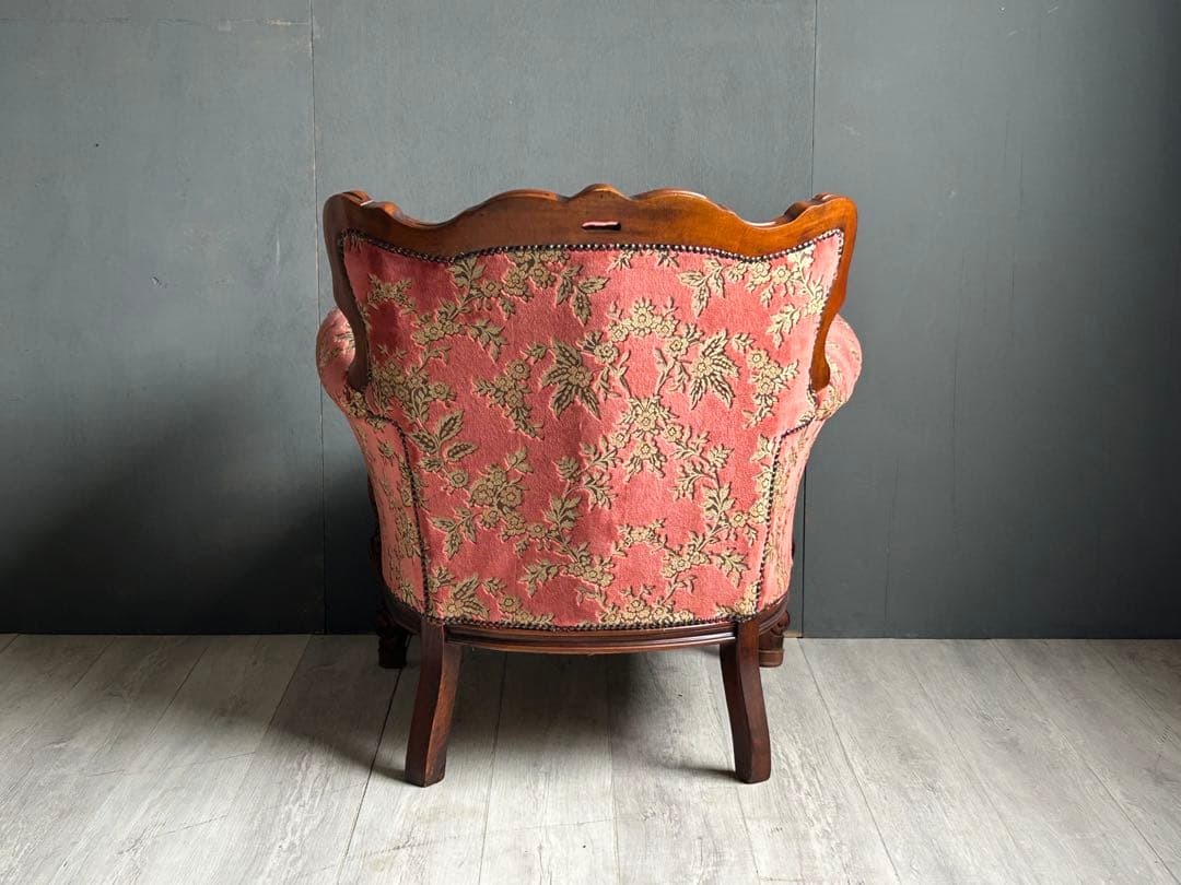 猫脚　クラシック　鋲打ち　豪華絢爛　金華山　イタリア　ヴィンテージチェア　RH 猫脚 クラシック 鋲打ち 豪華絢爛 金華山 イタリア ヴィンテージチェア