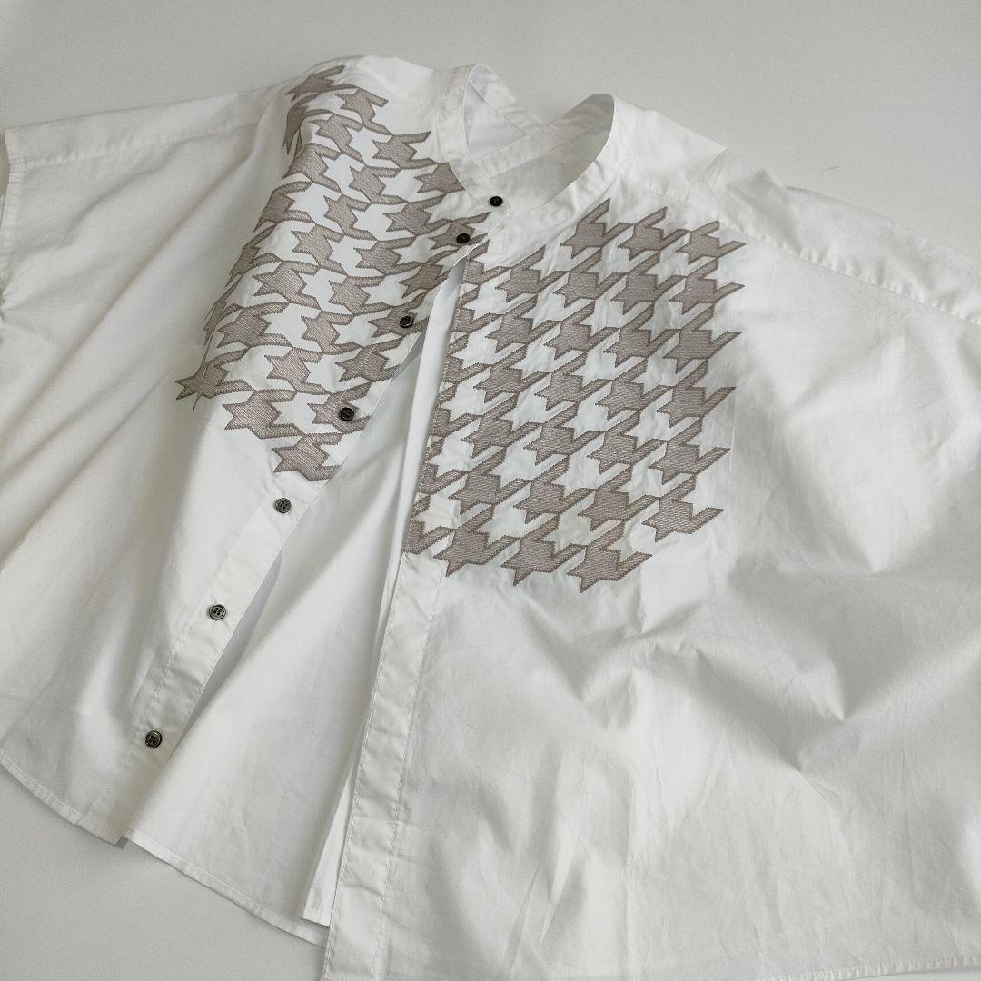 極美品　23ss　ZUCCa　チドリエンブロイダリーシャツ