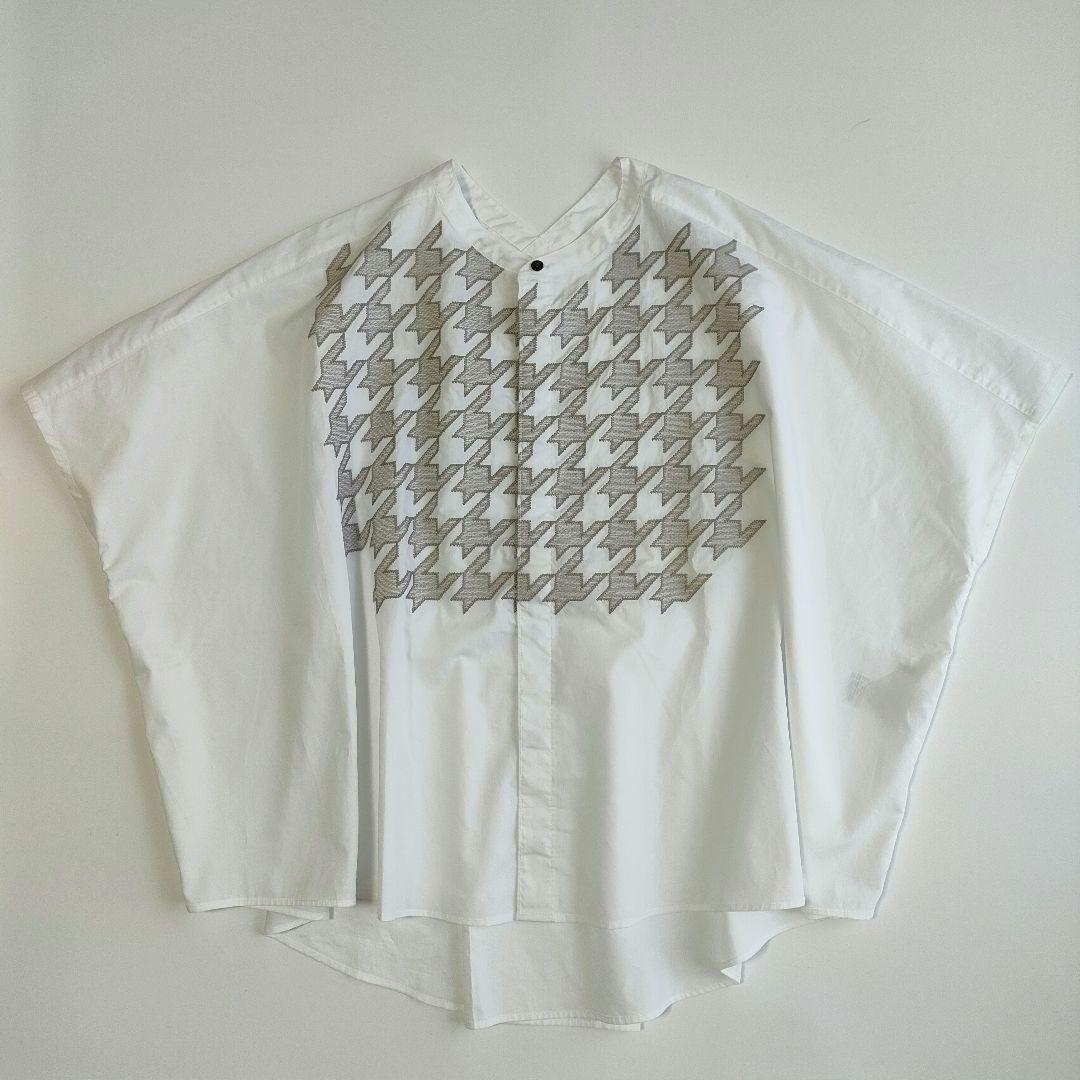 極美品　23ss　ZUCCa　チドリエンブロイダリーシャツ
