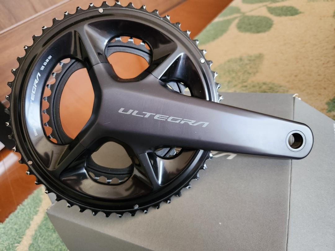 ULTEGRA R8100 クランクセット 52/36