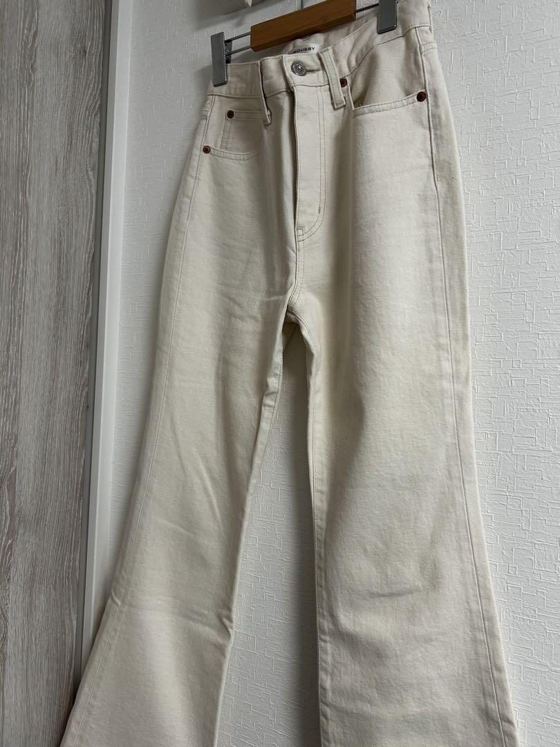 パンツ MOUSSY MVS WHT FLARE 25