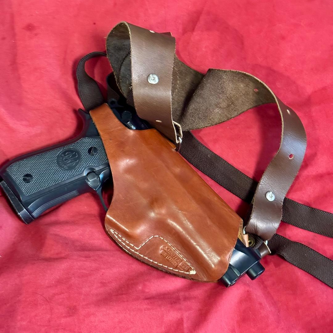 整備済 革製 SHOOTER ベレッタ M92F用 ショルダー ホルスター