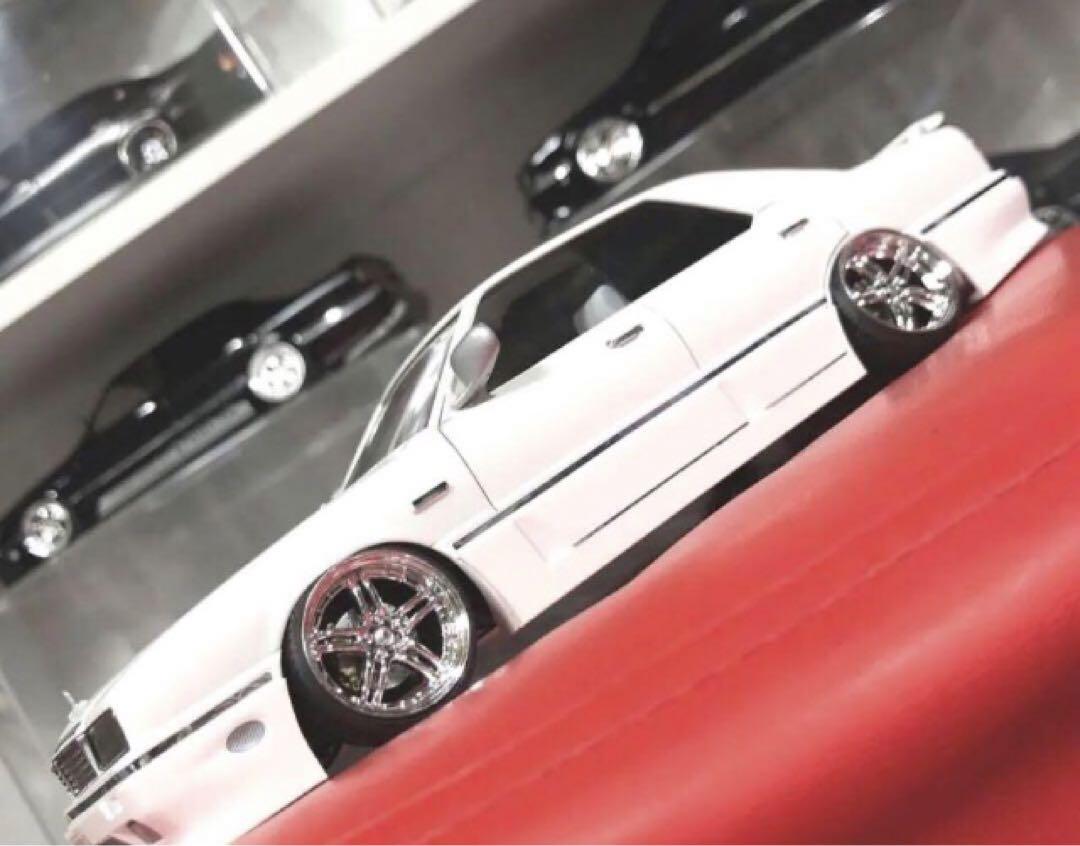 アオシマ インシュランス Y31シーマ 極低仕様
