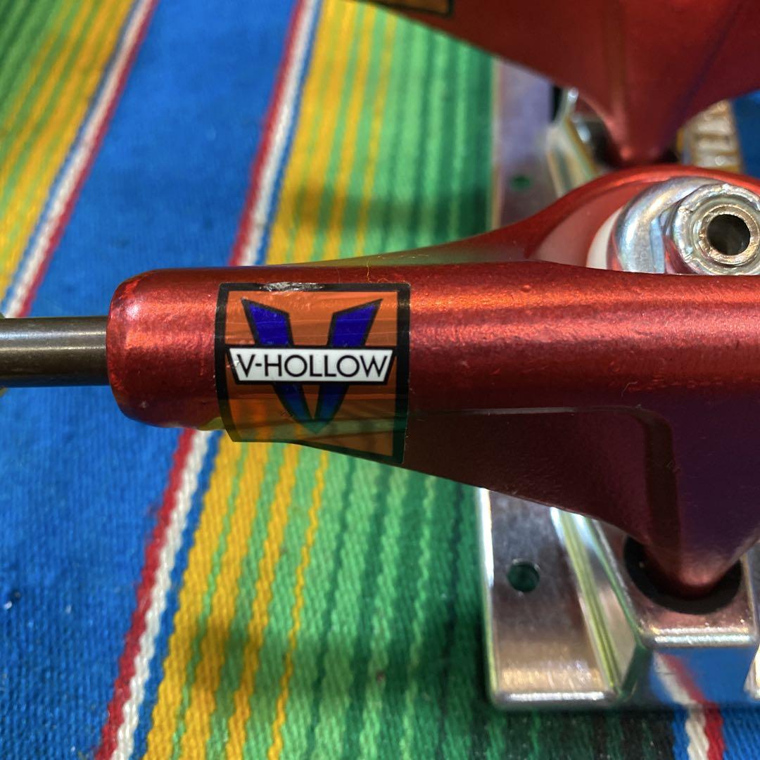ベンチャー軽量トラックV-HOLLOW レッド スケートボードトラック5.2HI