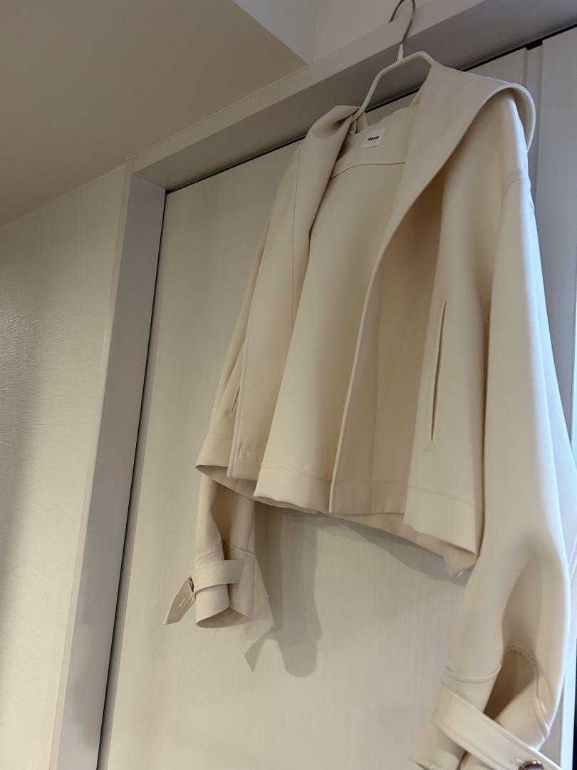 deres 9th short coat peal（白）