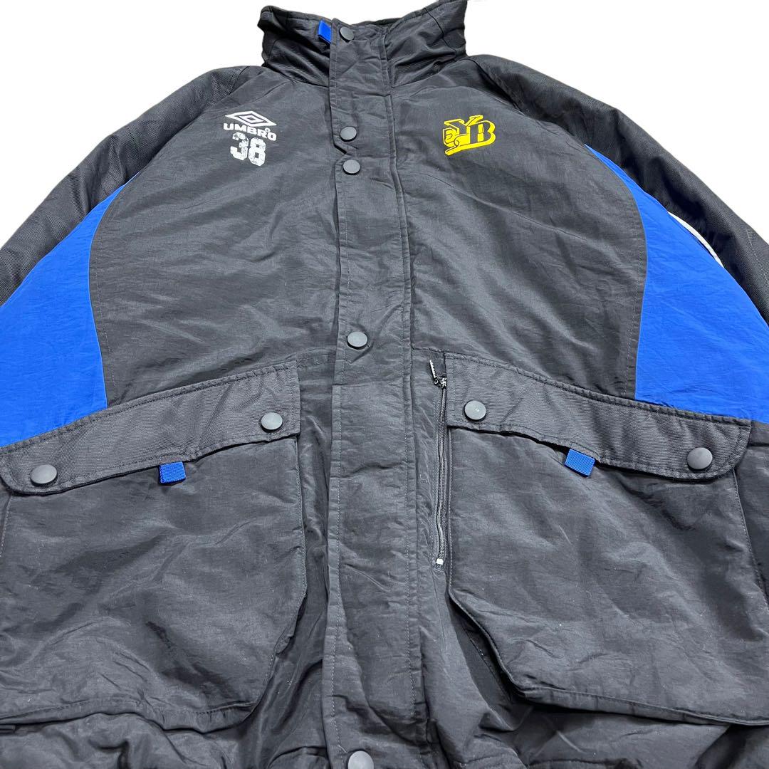 90s UMBRO 中綿 ナイロン ブルゾン ジャケット 黒 青 アンブロ 90s UMBRO 中綿 ナイロン ブルゾン ジャケット 黒 青 アンブロ