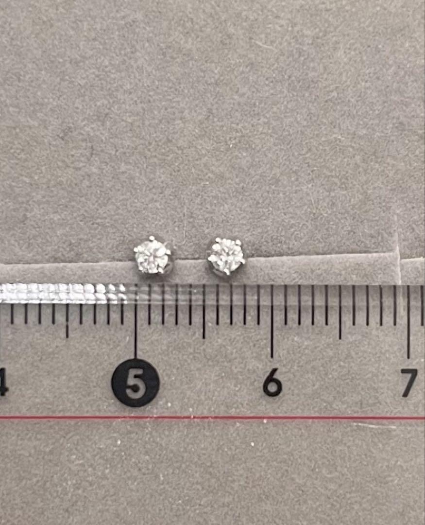 Pt900 プラチナ ダイヤ ピアス 合計0.10ct