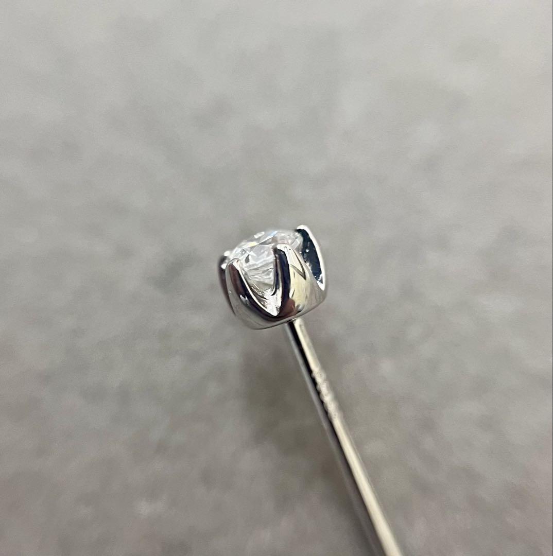 Pt900 プラチナ ダイヤ ピアス 合計0.10ct