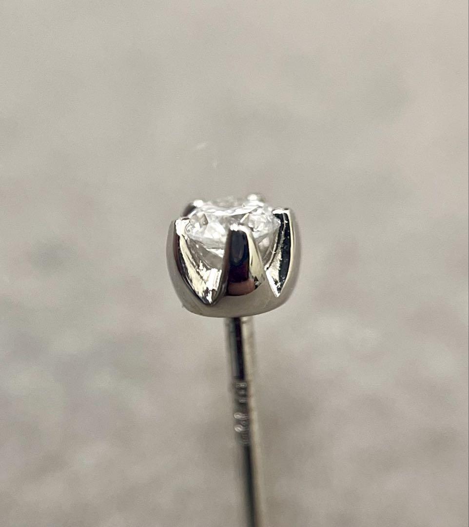 Pt900 プラチナ ダイヤ ピアス 合計0.10ct