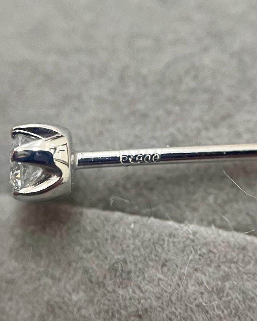 Pt900 プラチナ ダイヤ ピアス 合計0.10ct