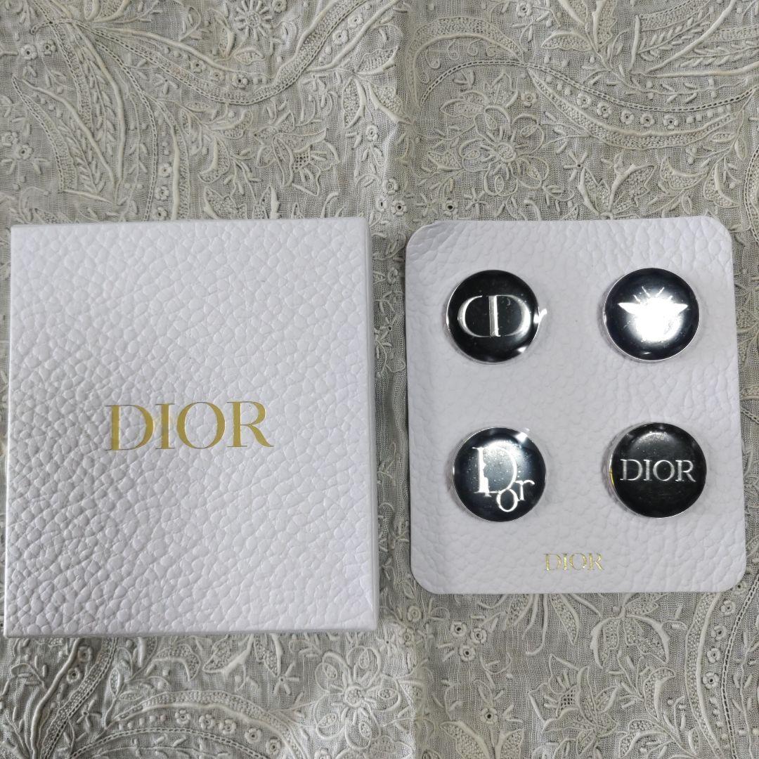 Dior チャームセット 4個入り - メルカリ