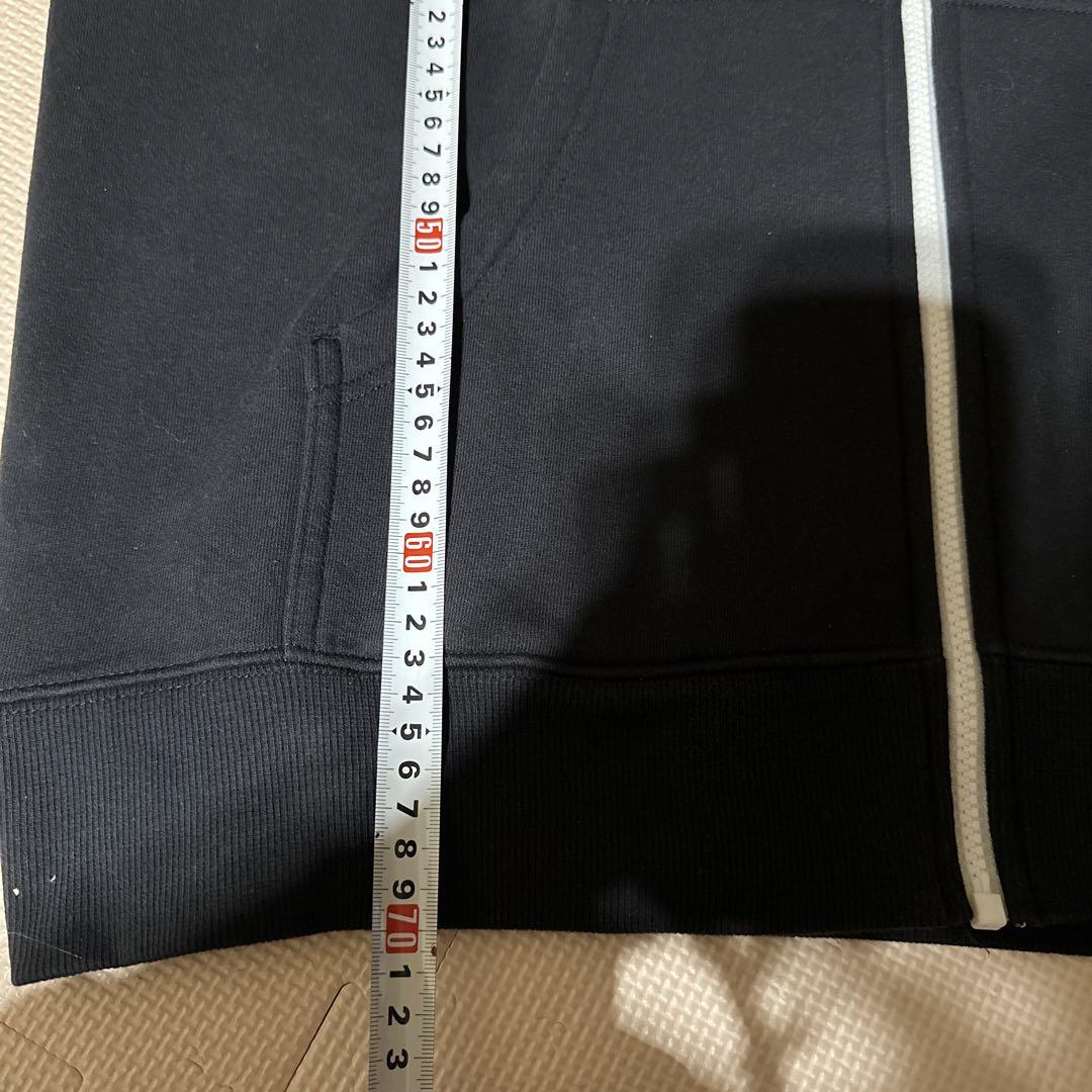 THE NORTH  FACE  パーカー　サイズＸＬ