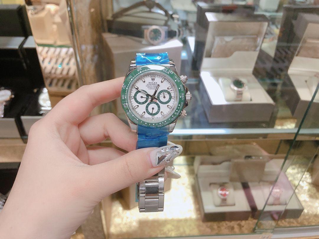 青と緑のクロノグラフ時計 レディース