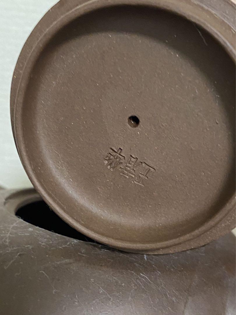 中国美術紫砂彫 魚化龍紋茶壺 陶磁器 後手急
須 茶壺 茶道具在名唐物 年代不明