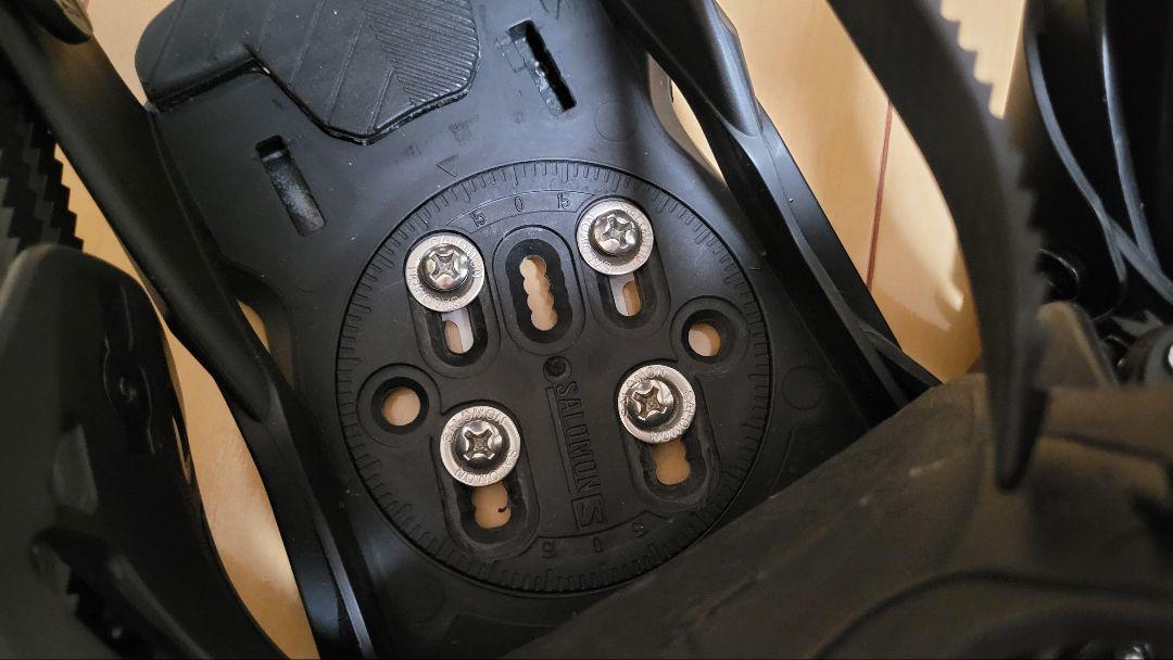 SALOMON スノーボードビンディング　RHYTHM　リズム